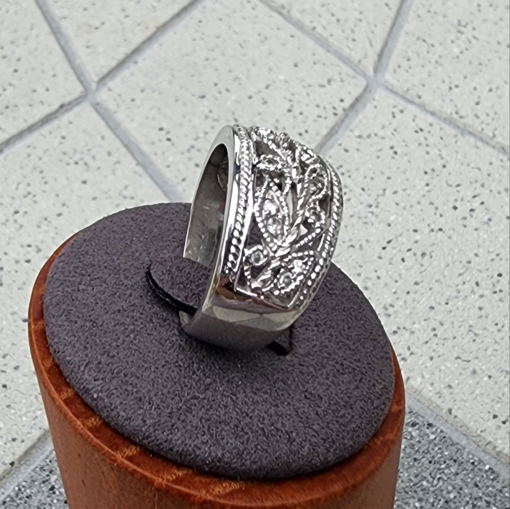 RS Covenant Silver Filigree Vine Floral Crystal Openwork Band Dome Ring - Picture 2 of 11